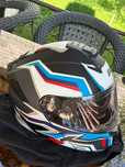Moto shlem holati yangidek