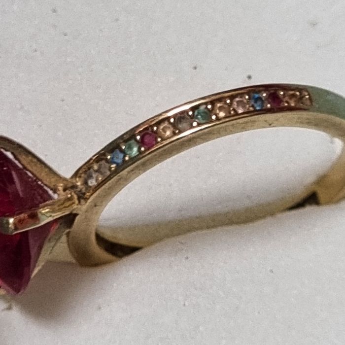 Inel aur cu rubin 3,20gr 14k