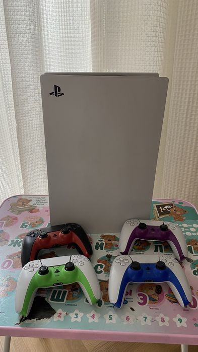 sony playstation 5 ПС 5 и 4 джостика