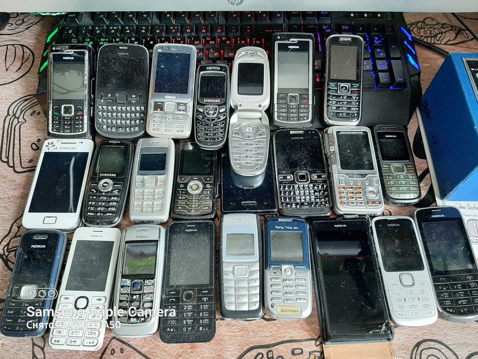 коллекция телефонов