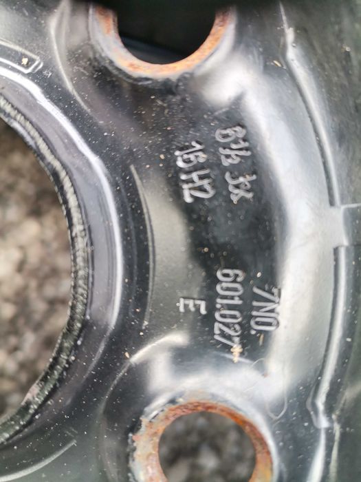 Dunlop 215/65 R16 nerulate în romania folosite doar o lună