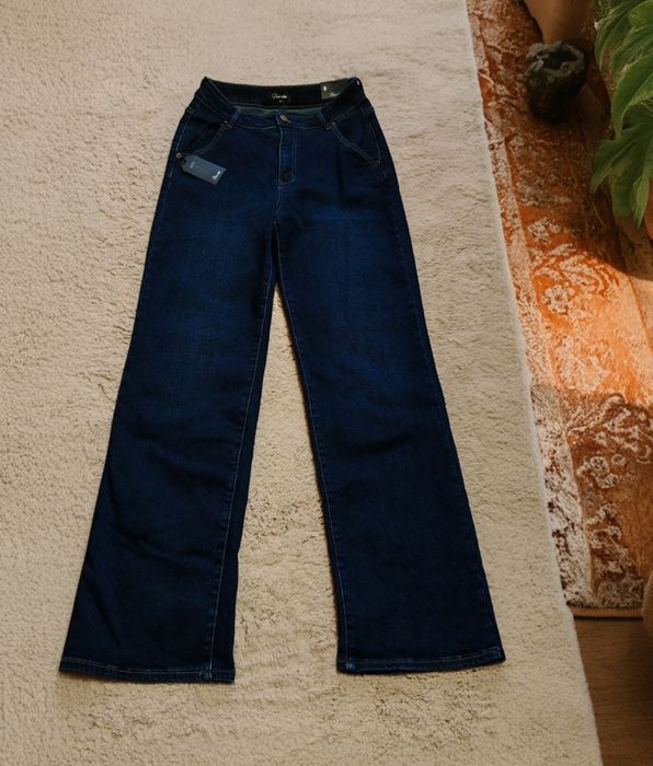 Blugi evazati albaștri L