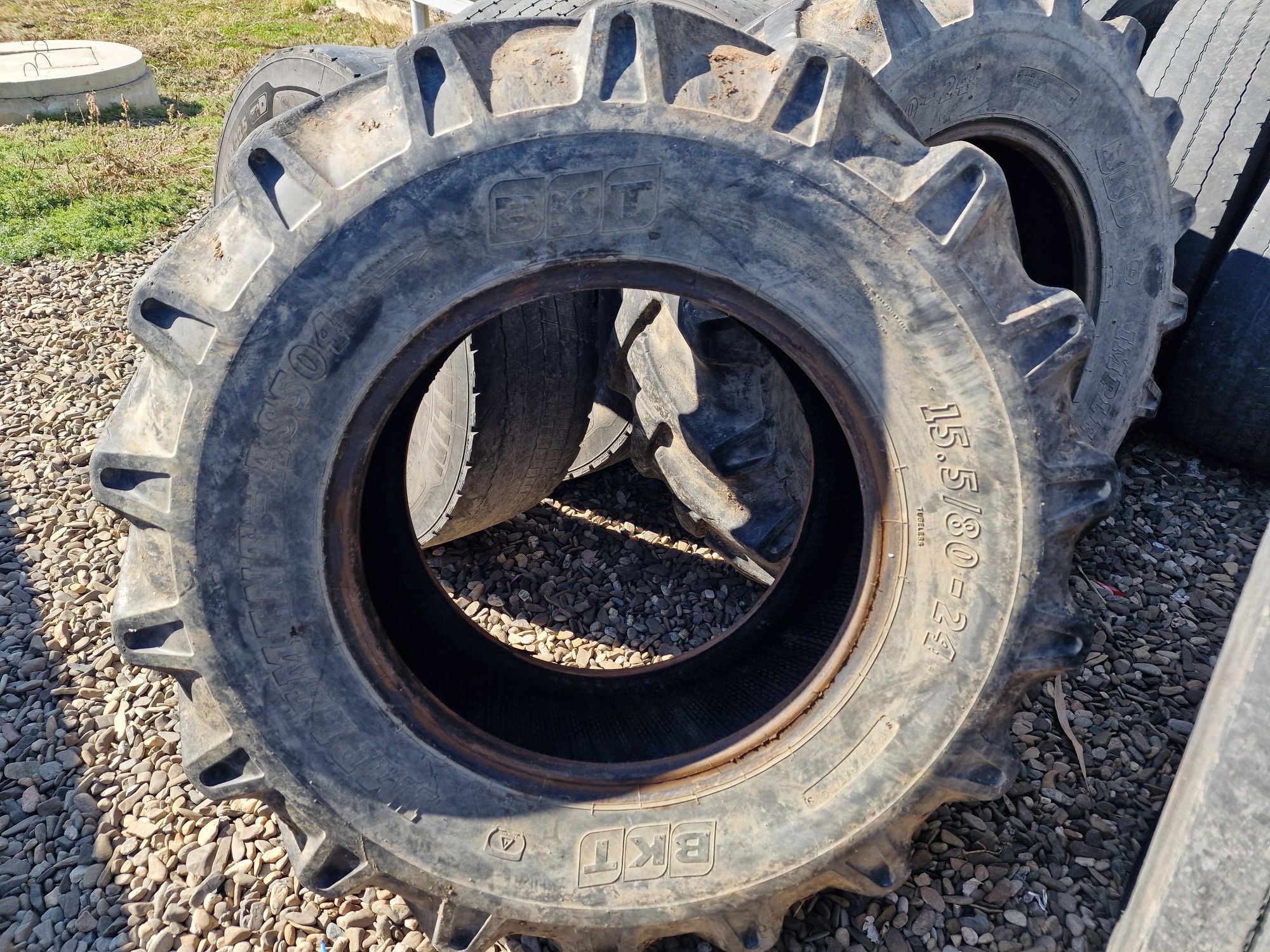 Cauciucuri tractor 15.5r24