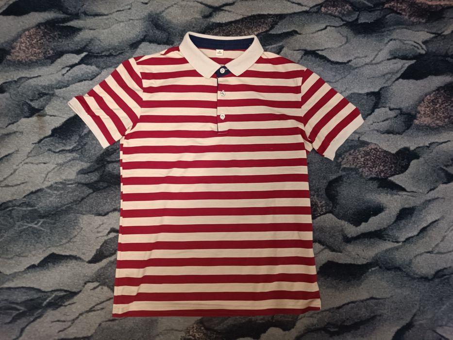 поло в желто красную линию