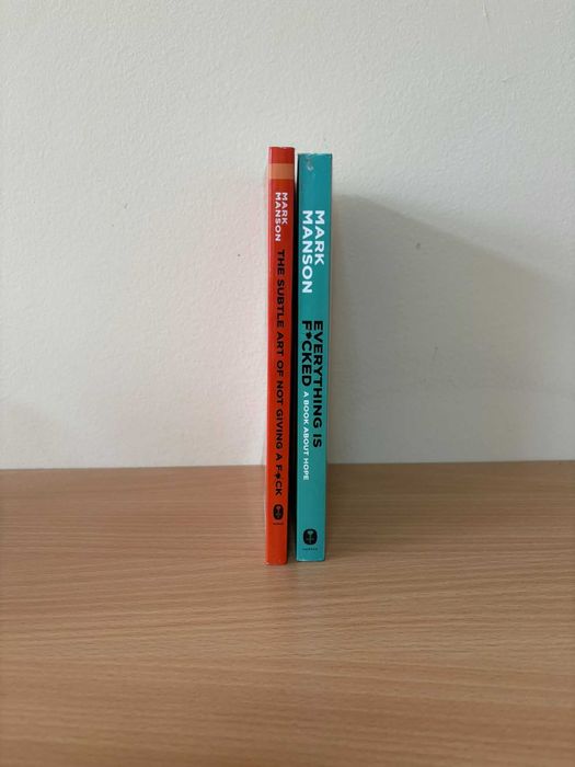 Промо книги – The Subtle Art of Not Giving a Fck + Everything Is Fcked