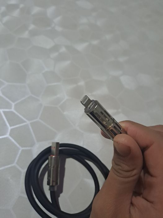 Зарядное кабель почти новое