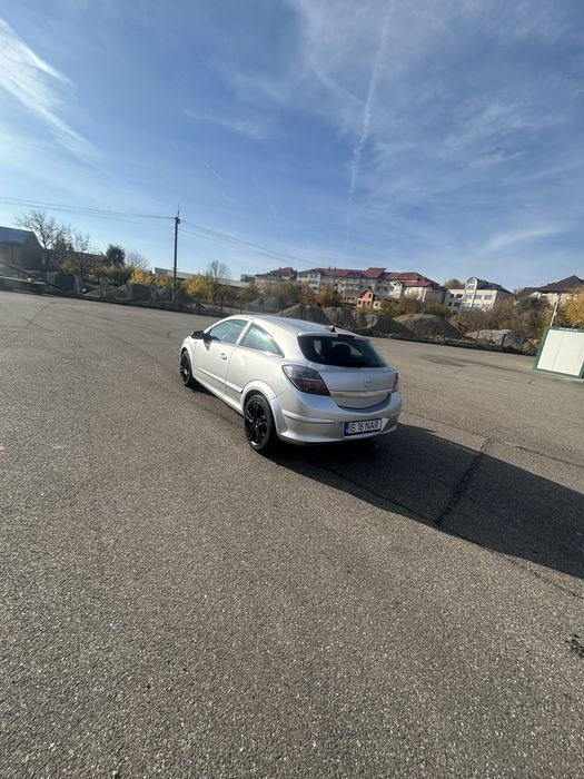 Opel astra H GTC