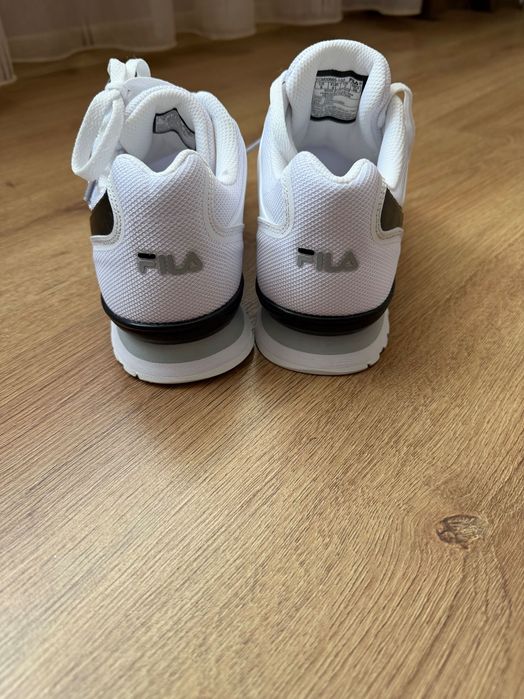Маратонки на Fila