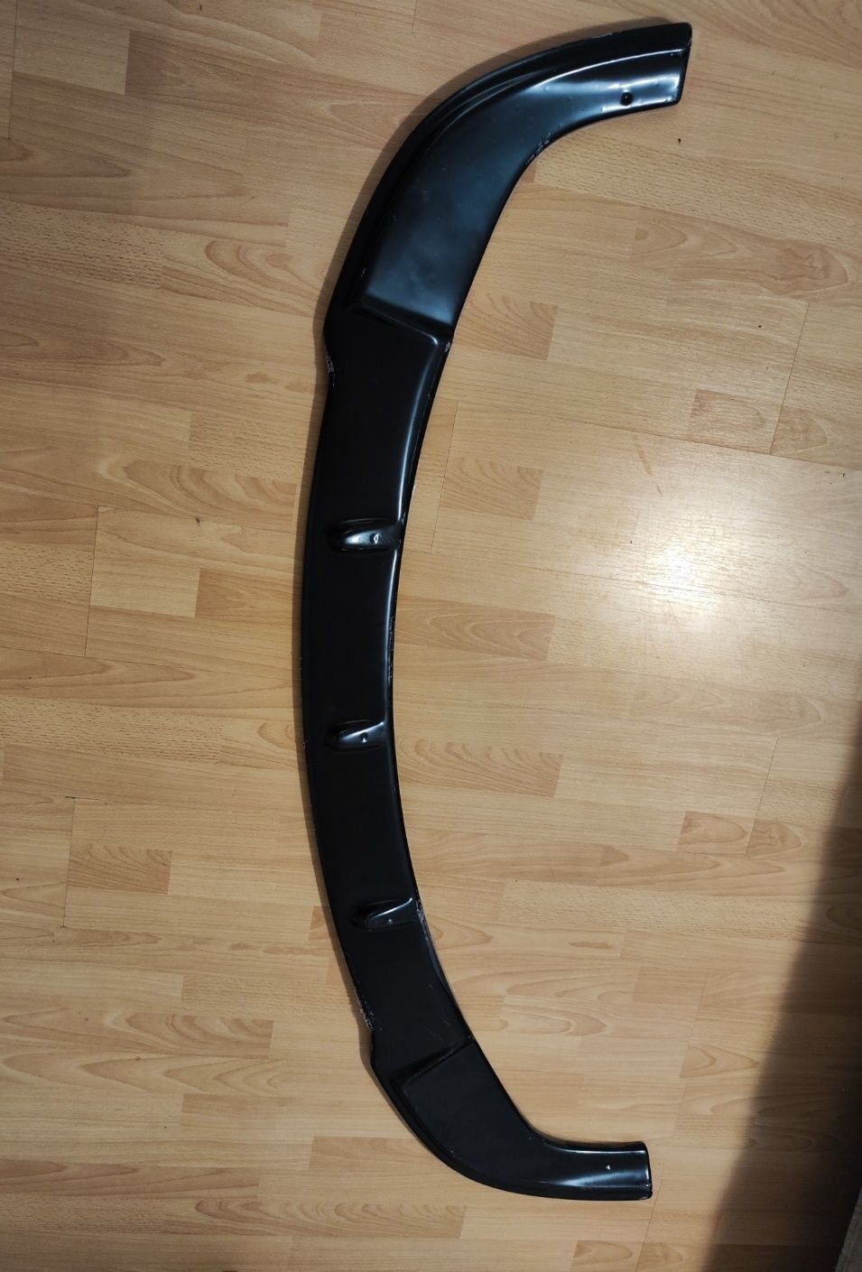 Spoiler fusta lip prelungire  bara fata prelungire bara fusta BMW E60M