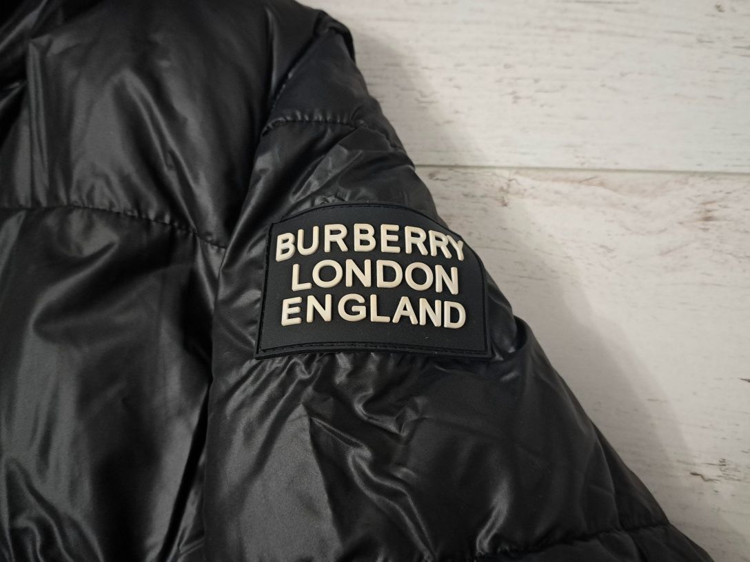 Burberry-Дамско Зимно яке