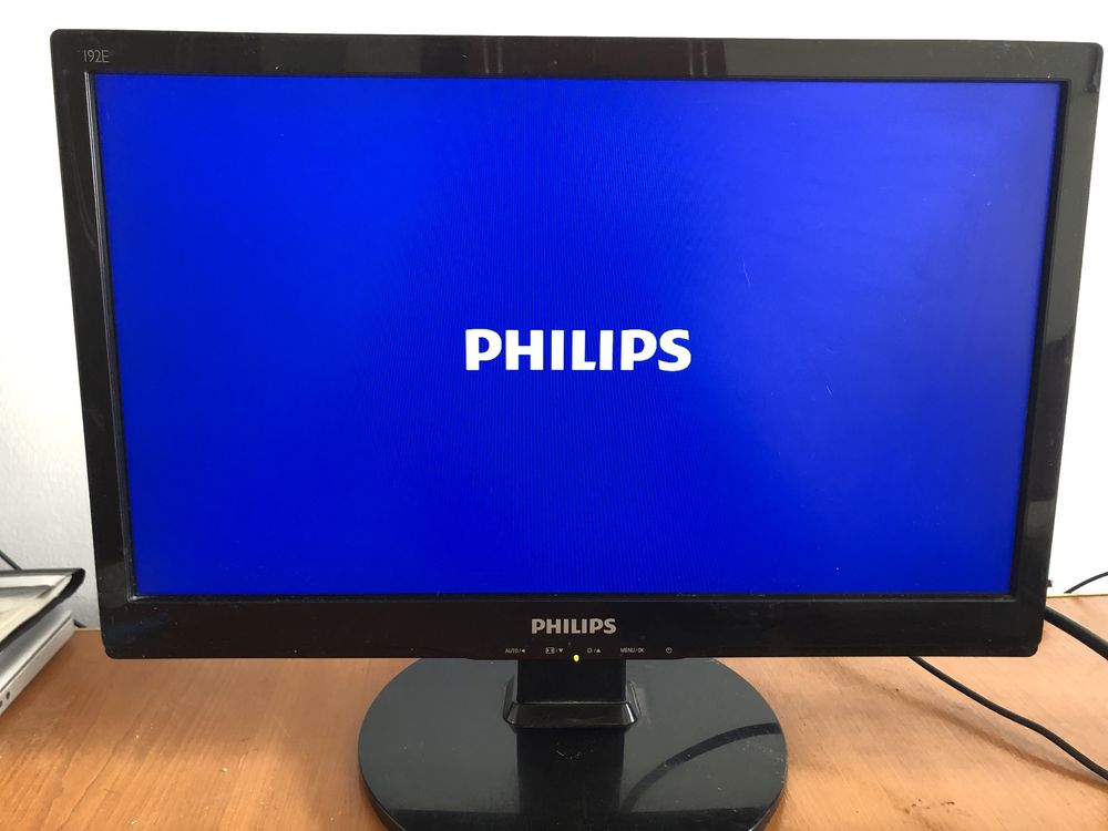 Monitor Phillips 192e