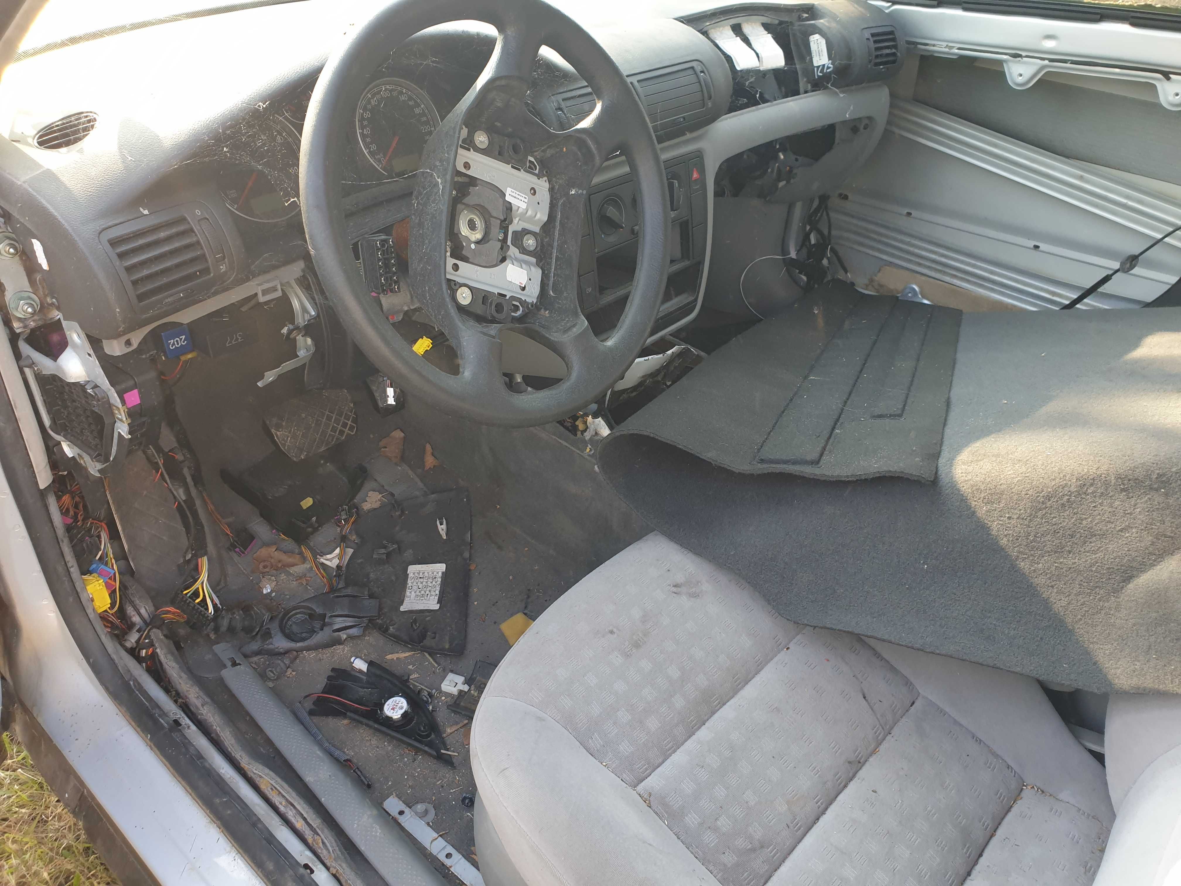 VW passat на части 2 бр.