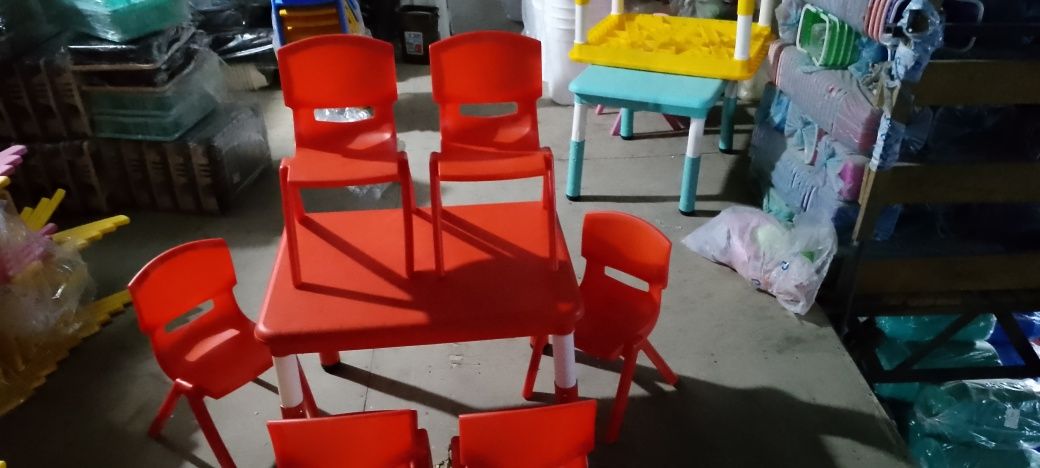 Bogʻcha stol stullari plastmassa