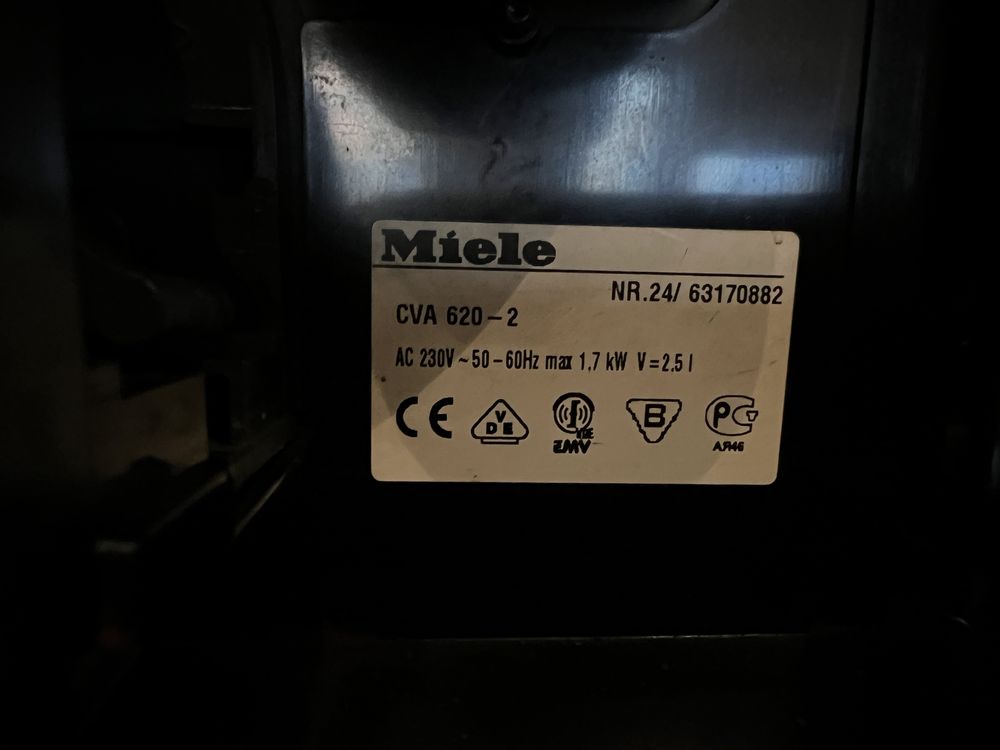 кафемашина Miele на части