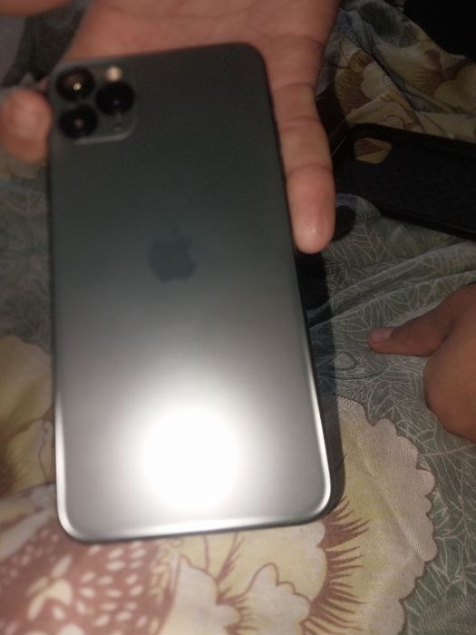 11 pro max  ayfon
