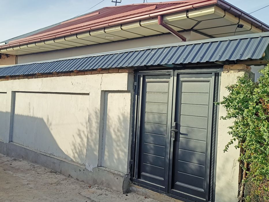 Qibray Dormon Xaydarobod mahallasi 3 сотих ховли  Уй сотилади.