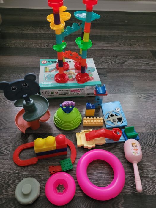 Продам игрушки констуктор
