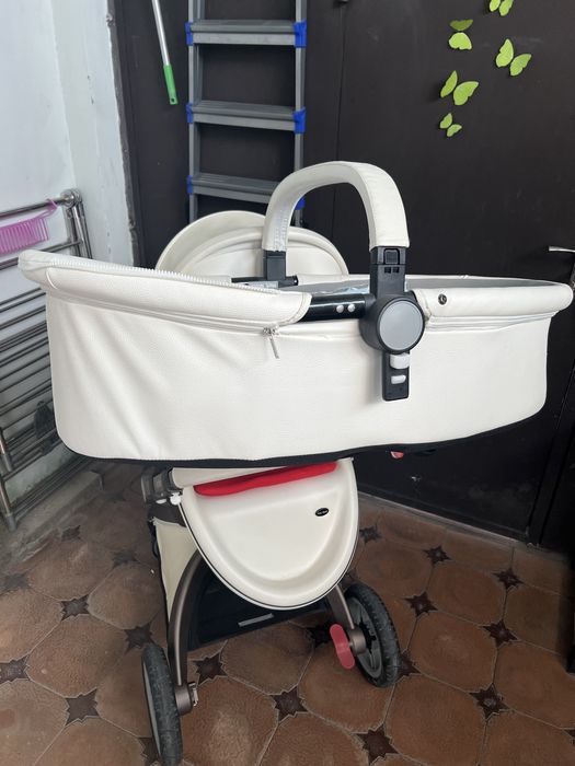 Детская коляска Hot Mom