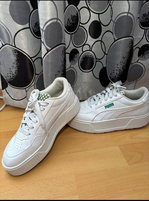 Vand adidasi nike si puma