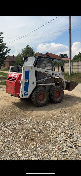 Vand Miniincarcator Bobcat 743