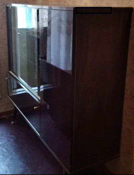 Продам советских времен сервант