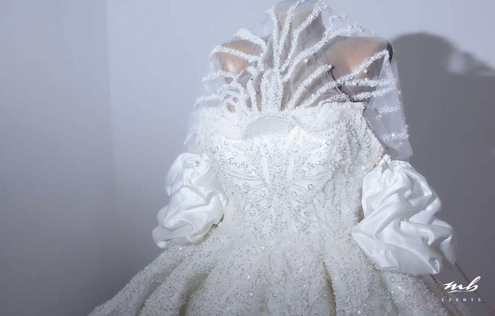 Vand rochie de mireasa