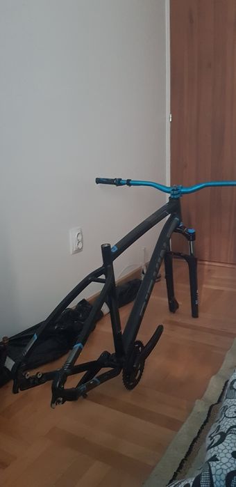 Cadru bicicleta plus piese