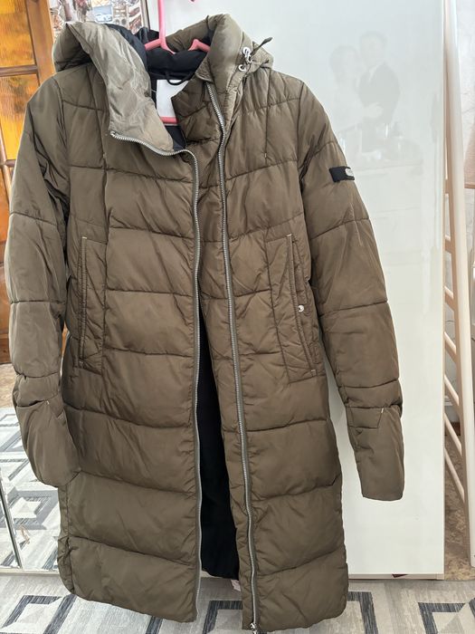 Продам куртку женскую