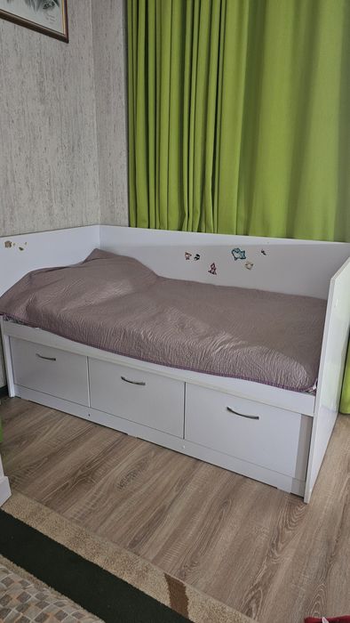 Продам кровать детскую