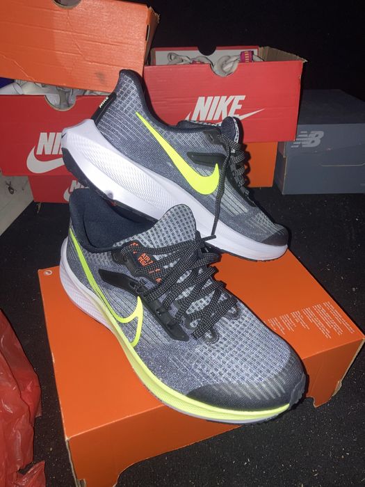 Маратонки найк различни номера