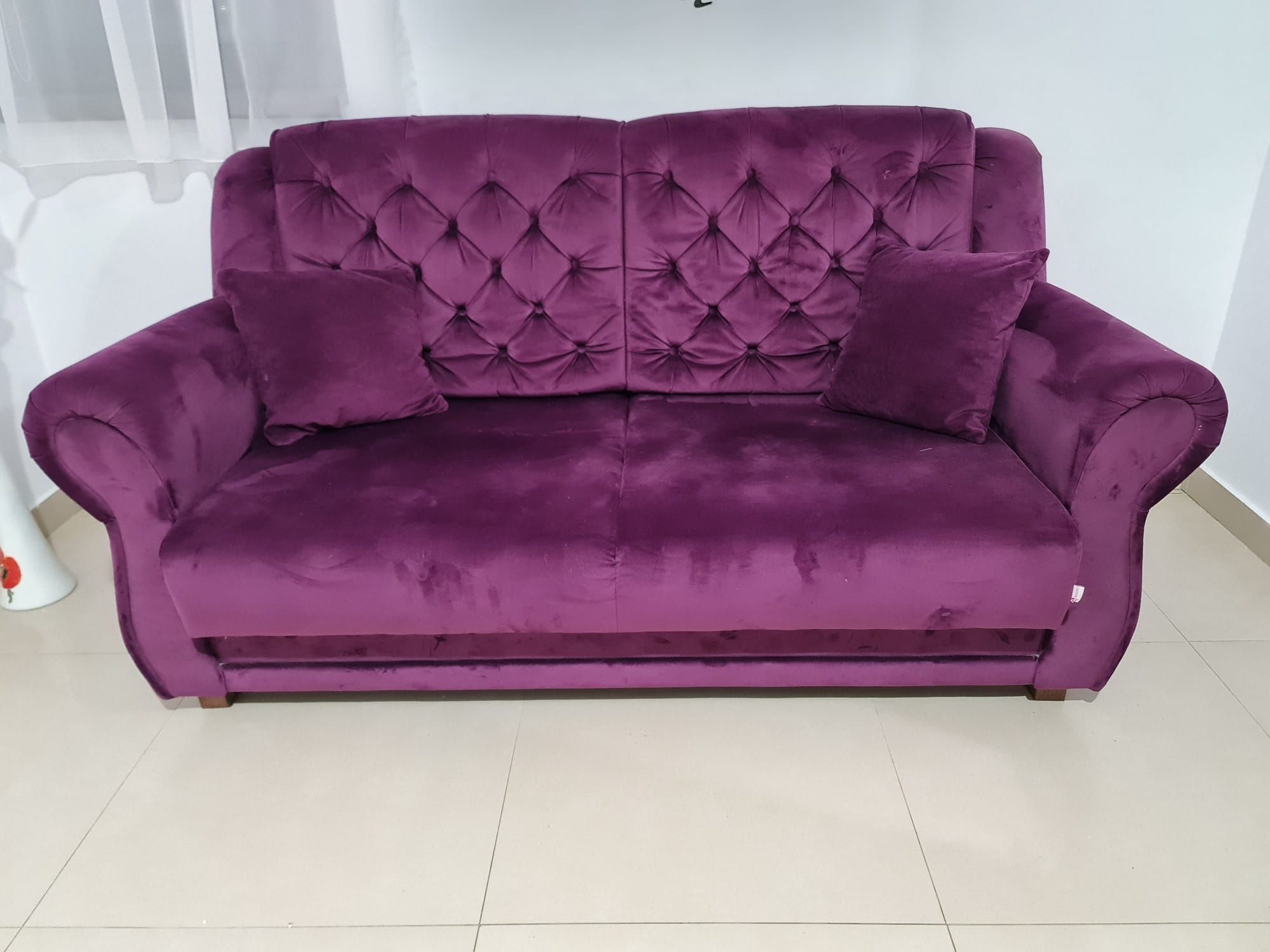 Canapea extensibila Chesterfield