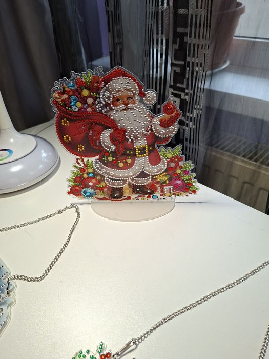 Decoratiuni de craciul lucrate în diamante