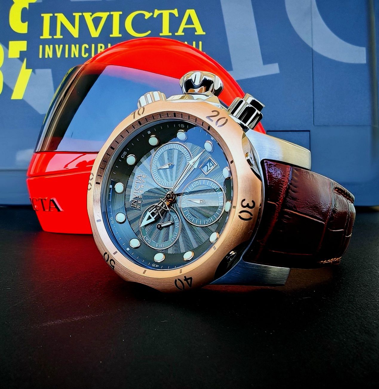 часовник INVICTA Venom Brown 54 mm, Инвикта нов