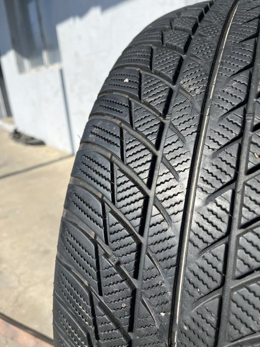 2 бр. зимни гуми 225/50/18 Bridgestone RSC DOT 3418 5,5 mm