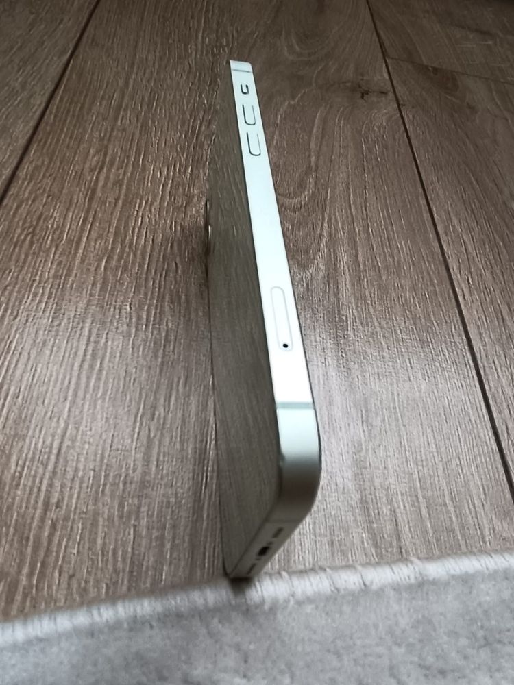 iPhone 12 128 Гб в отличном состоянии. Не ремонтировался!