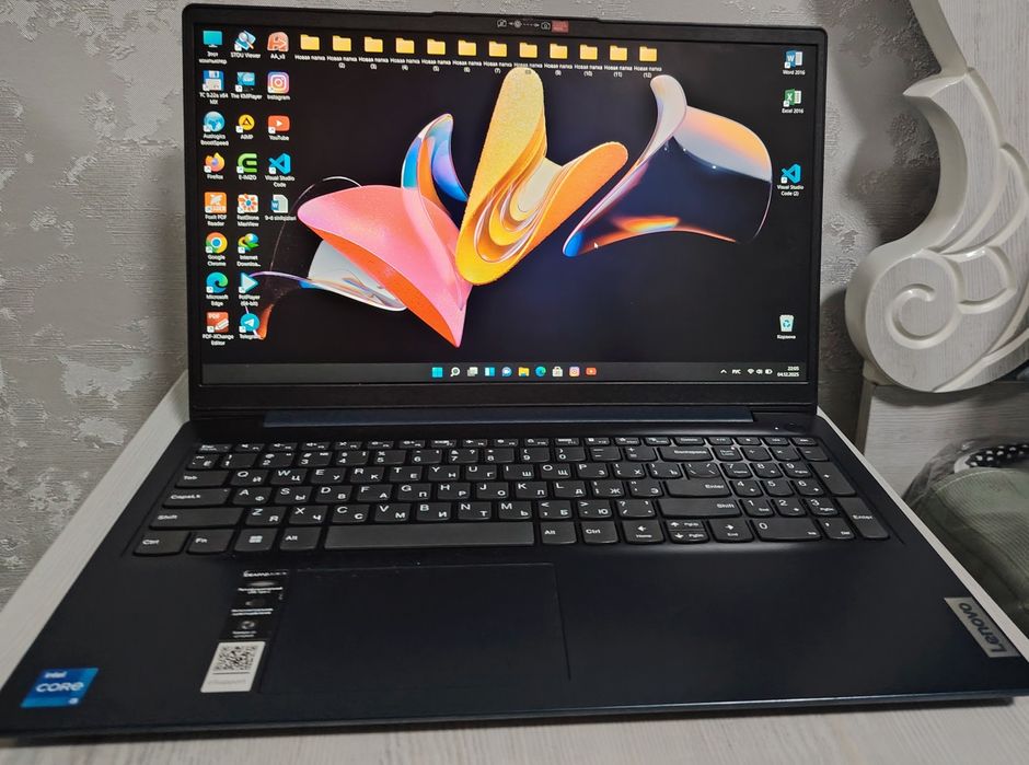 Lenova intel core i5