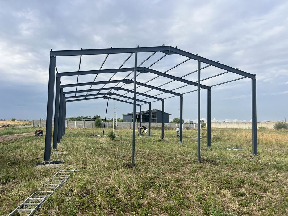 Vând hală metalică 9 m x23 m x4 La preț de producător