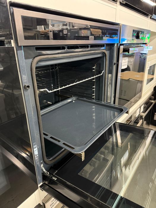 Cuptor încorporabil multifuncțional Whirlpool W6OM44S1PBSS