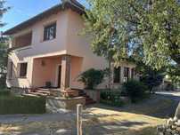 Casa cu piscina situata in Lugasu de Jos