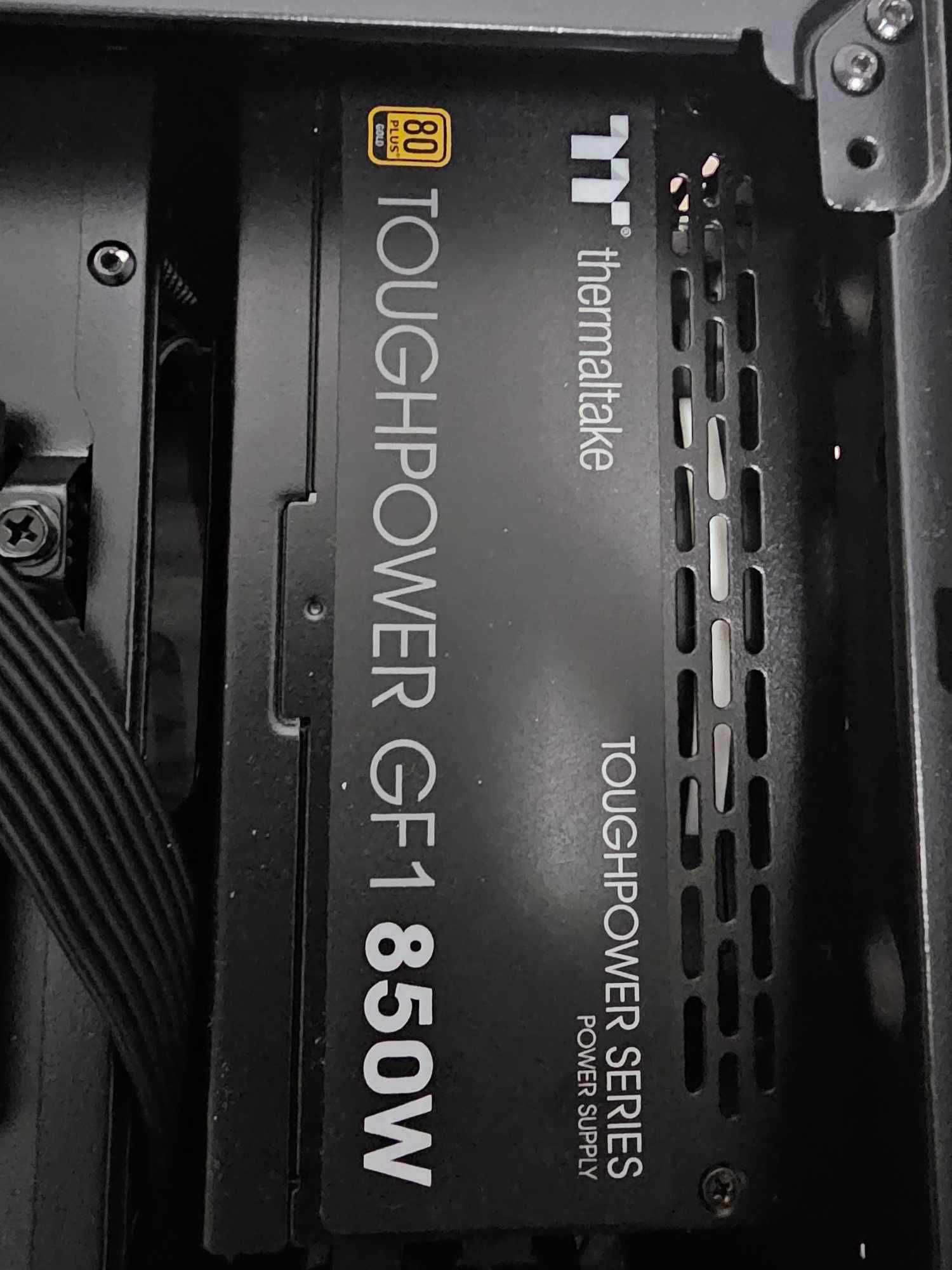 PC GAMING Ryzen 9 7950x, rx 7800xt 16gb, 64 gb ram, CS 2 = 500+ fps