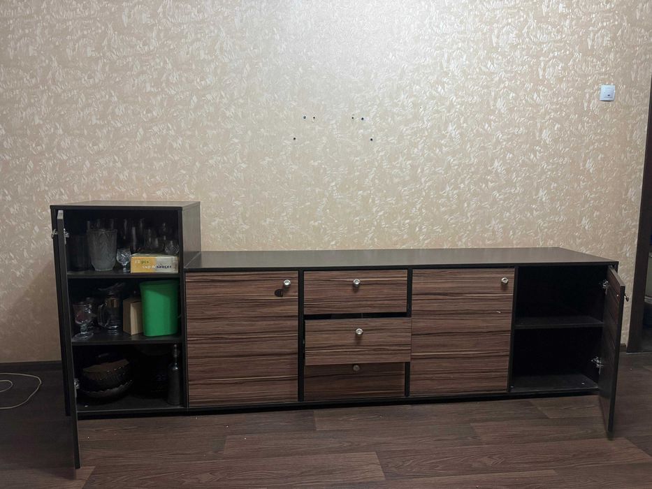 Тумба под телевизор +шкаф