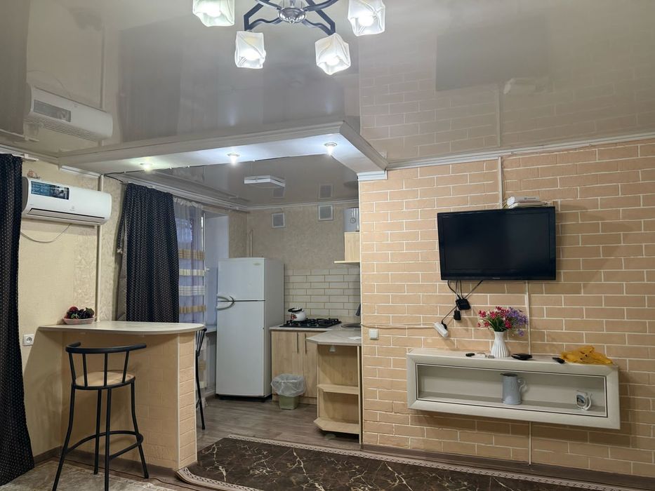 Сдаётся посуточно 1 ком квартира Версаль,Сатпаева, Толе би. Ниеткалие