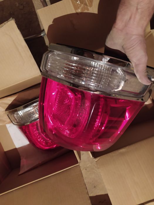 Задание фары Ленд Круизер 2008