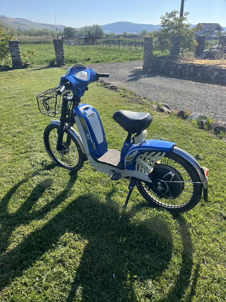 Bicicleta scuter electric