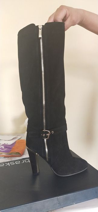 Женские сапоги в отличном состоянии осень-весна размер 39