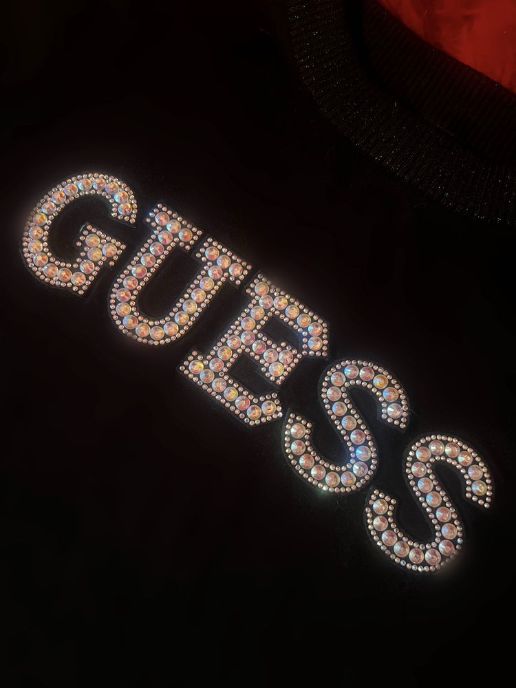 Тениска Guess с камъни