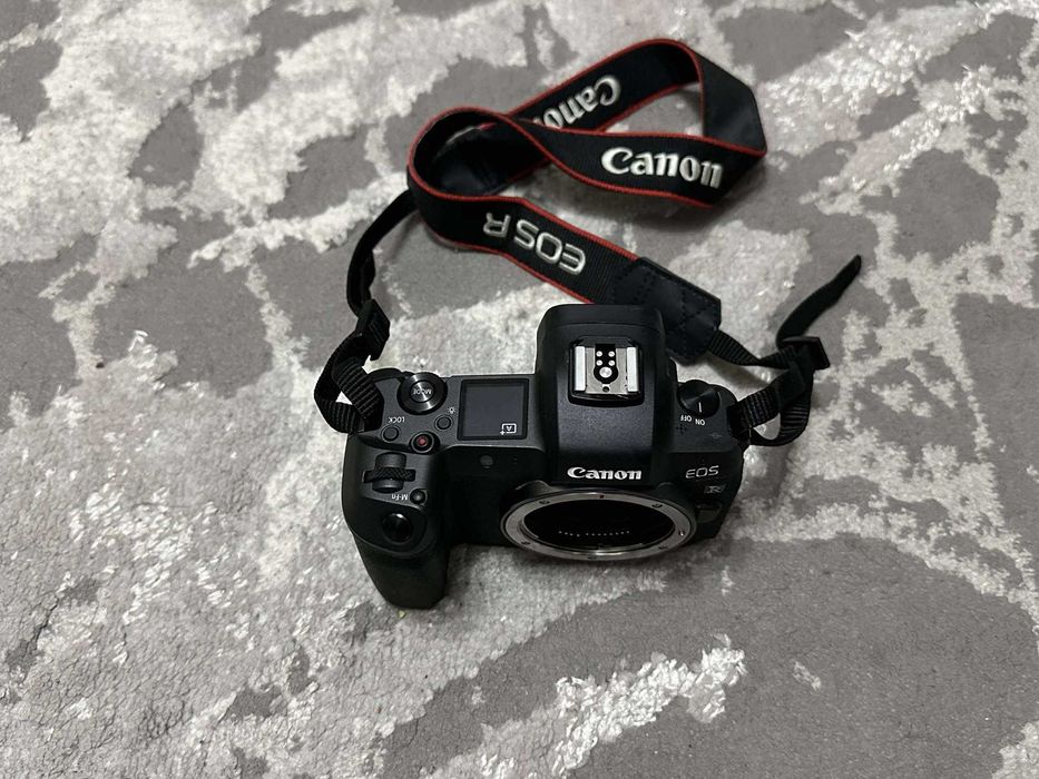 Canon EOS R Aparat Foto Mirrorless 30,3 MP Full Frame Body