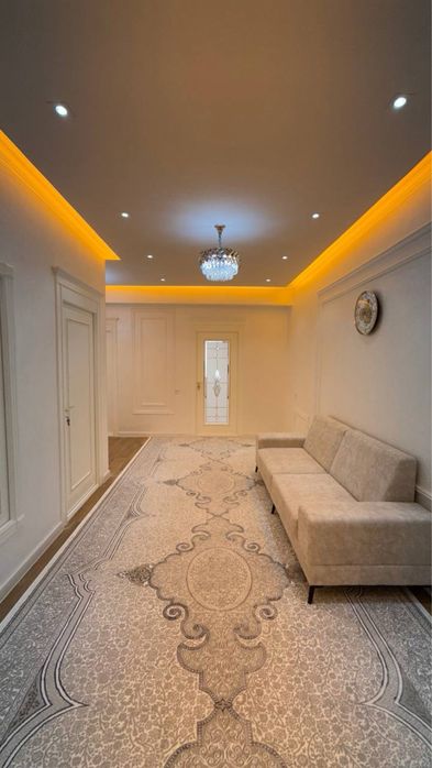 Продается 4 ком. Квартира площадью 102 кв.м. Адрес Самкоч