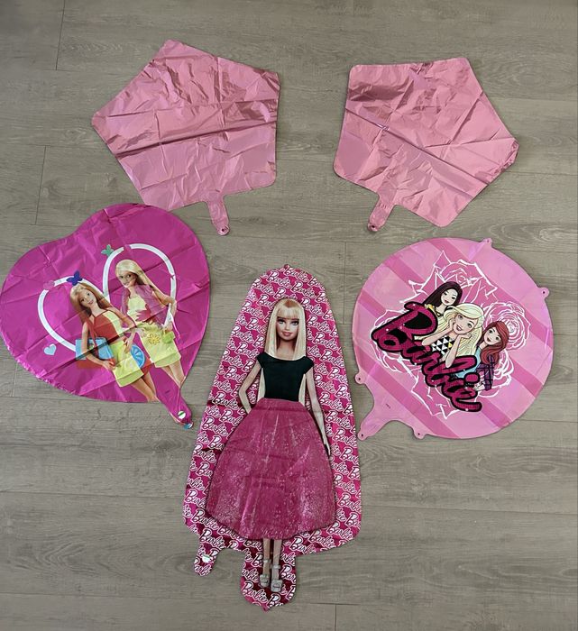 Seturi  BARBIE 6 modele + bonus baloane