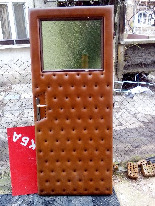 Масивни Ретро - Шкафове Огледало- Закачалка-Лампа-Фотоапарати- идр.